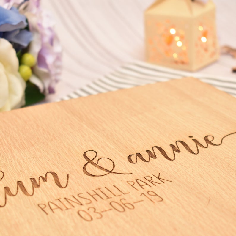 Niestandardowa drewniana księg – Personalized Guest Book recenzja i cena